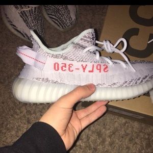 yeezy 350 boost v2 blue tint